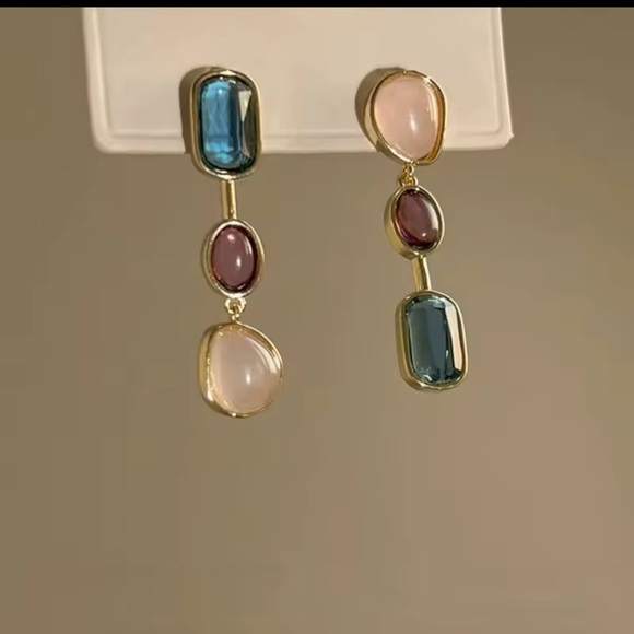 Elegant Gold and Multicolor Stone Earrings - Picture 3 of 6